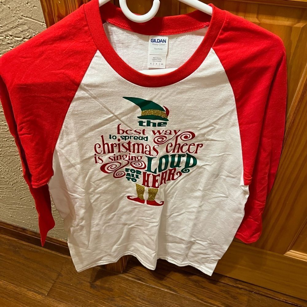 Gildan size small elf movie Christmas shirt